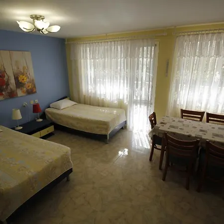 Spacious Bravo1 * Napospart