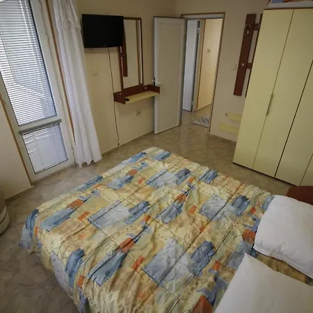 Spacious Bravo1 Napospart